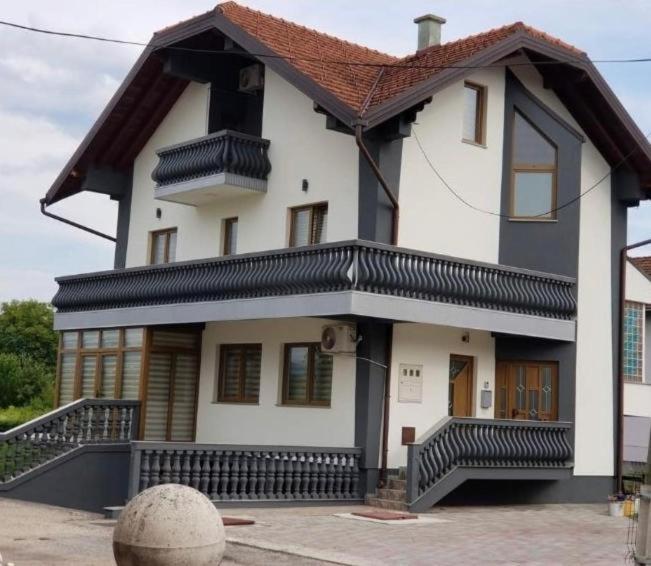 Teal Apartments Bihać Exteriör bild